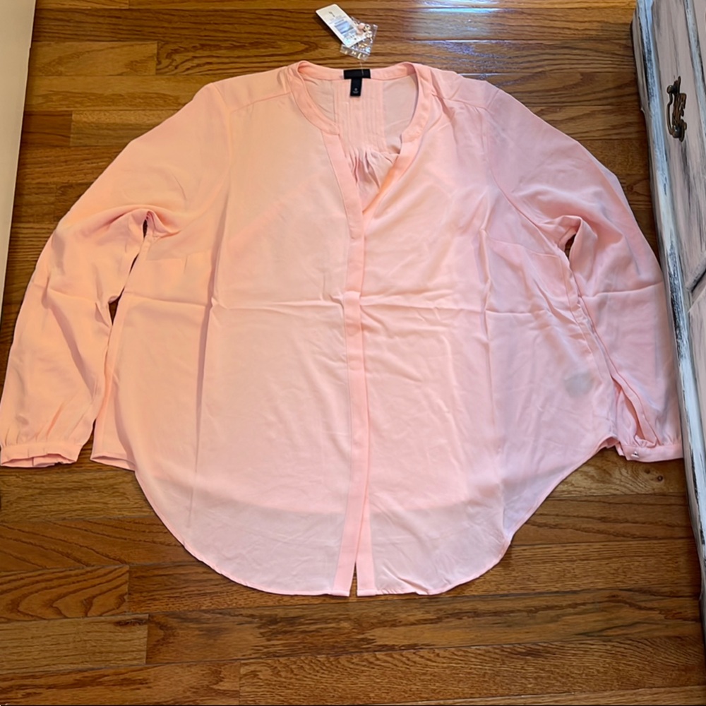 NWT Torrid Studio Crepe De Chine Button Front Long Sleeve Blouse